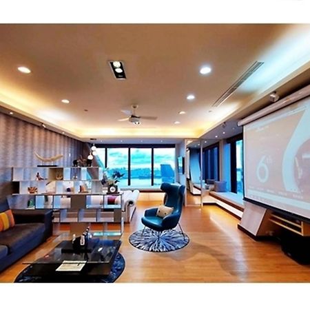 Appartamento Kaohsiung 85 Building Sam'S House Esterno foto
