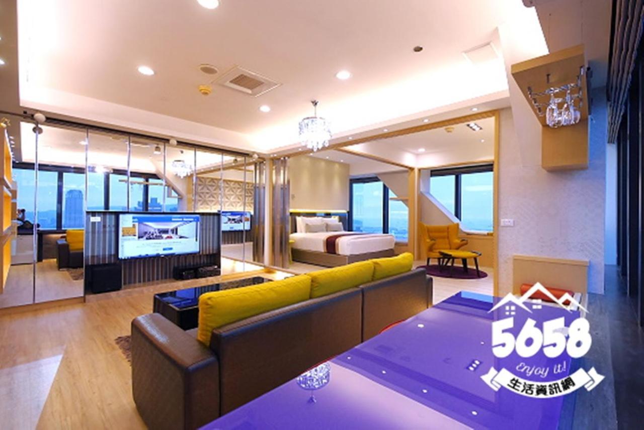Appartamento Kaohsiung 85 Building Sam'S House Esterno foto